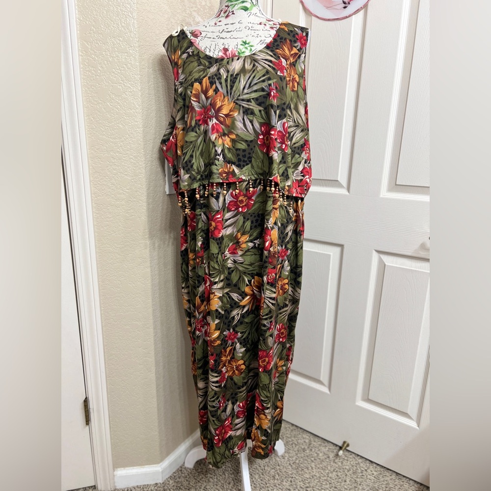 Floral Sleeveless dress - Green and Red